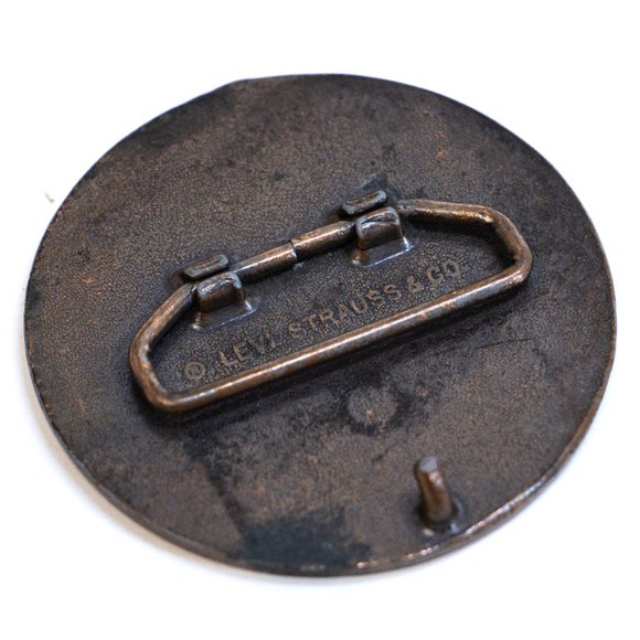 COPY - Levi's Men’s Vintage Solid Brass Belt Buckle Original Classic Emblem Col… - Picture 3 of 3